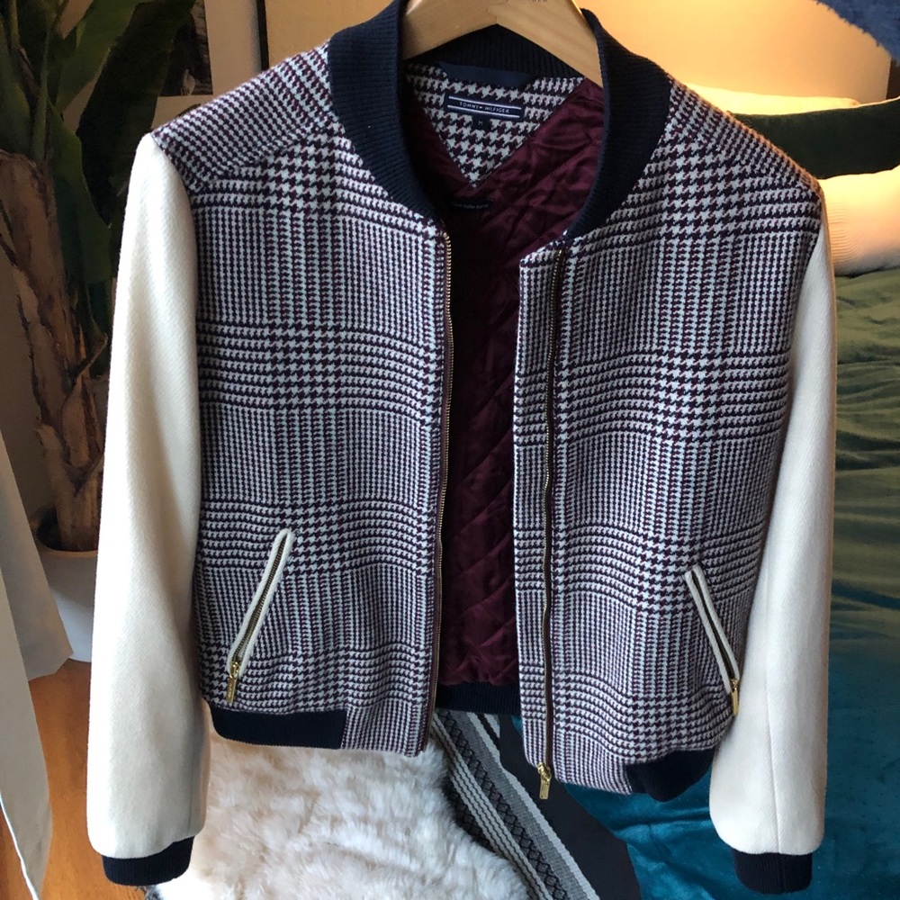 Absolutely stunning wool varsity jacket made of fine Italian fabric